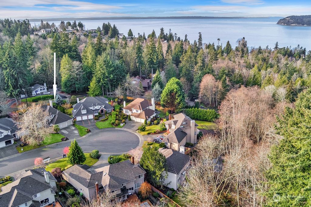 Photo of 6208 Bayview Drive, Mukilteo, WA 98275 (MLS # 2318859)