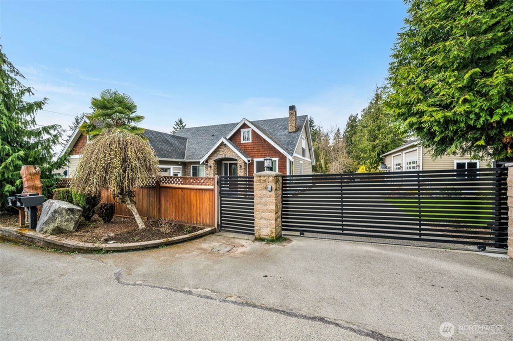 Photo of 31037 44th Avenue S, Auburn, WA 98001 (MLS # 2501283)