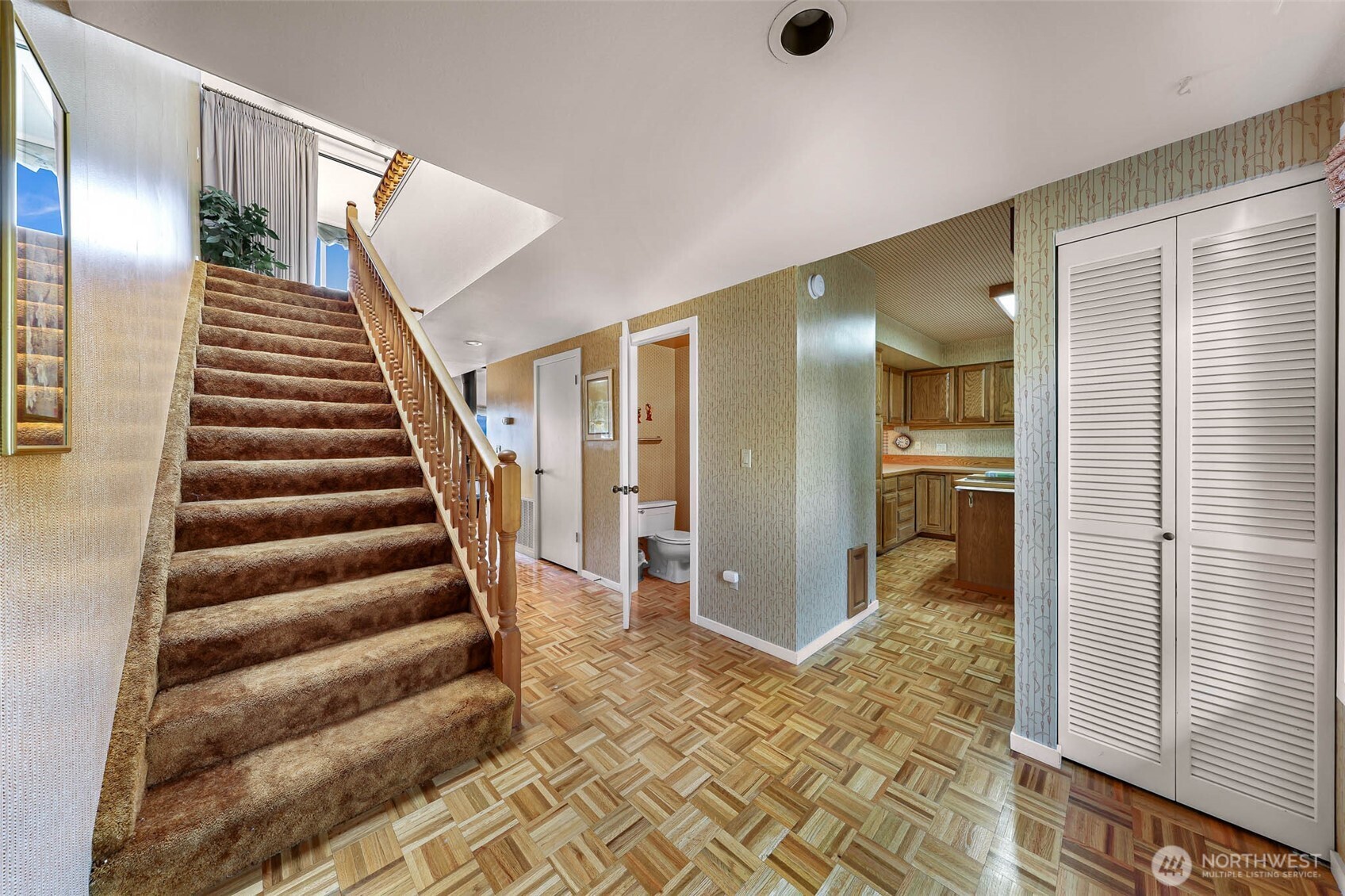 708 Poplar Drive 8