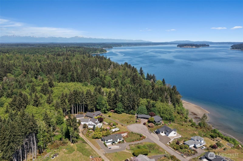15 E Smith Cove Way