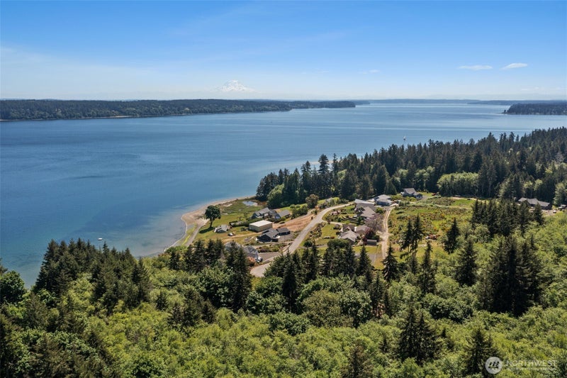 15 E Smith Cove Way