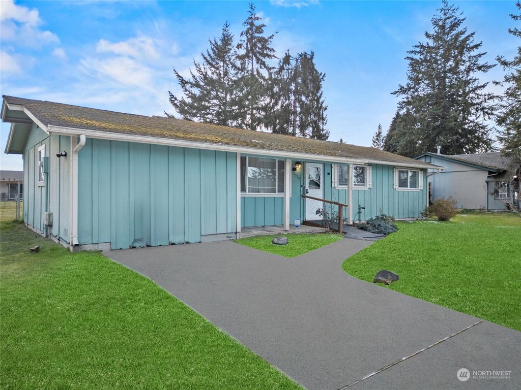 Photo of 5320 143rd Place NE, Marysville, WA 98271 (MLS # 2331588)