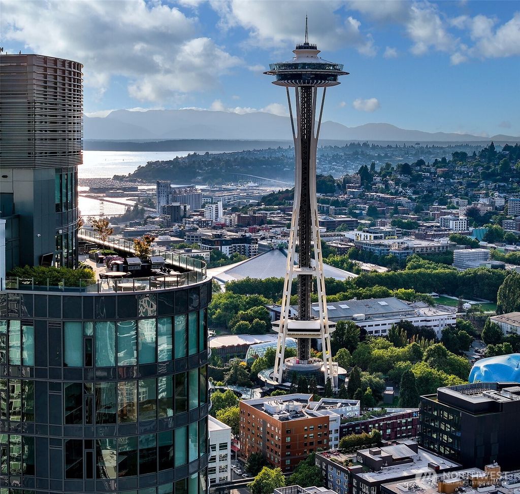 Photo of 2510 6th Avenue #3507, Seattle, WA 98121 (MLS # 2409895)