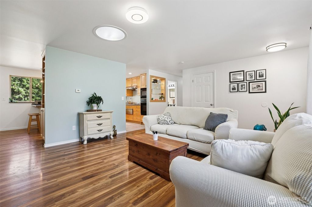Photo of 8121 145th Drive SE, Snohomish, WA 98290 (MLS # 2434832)