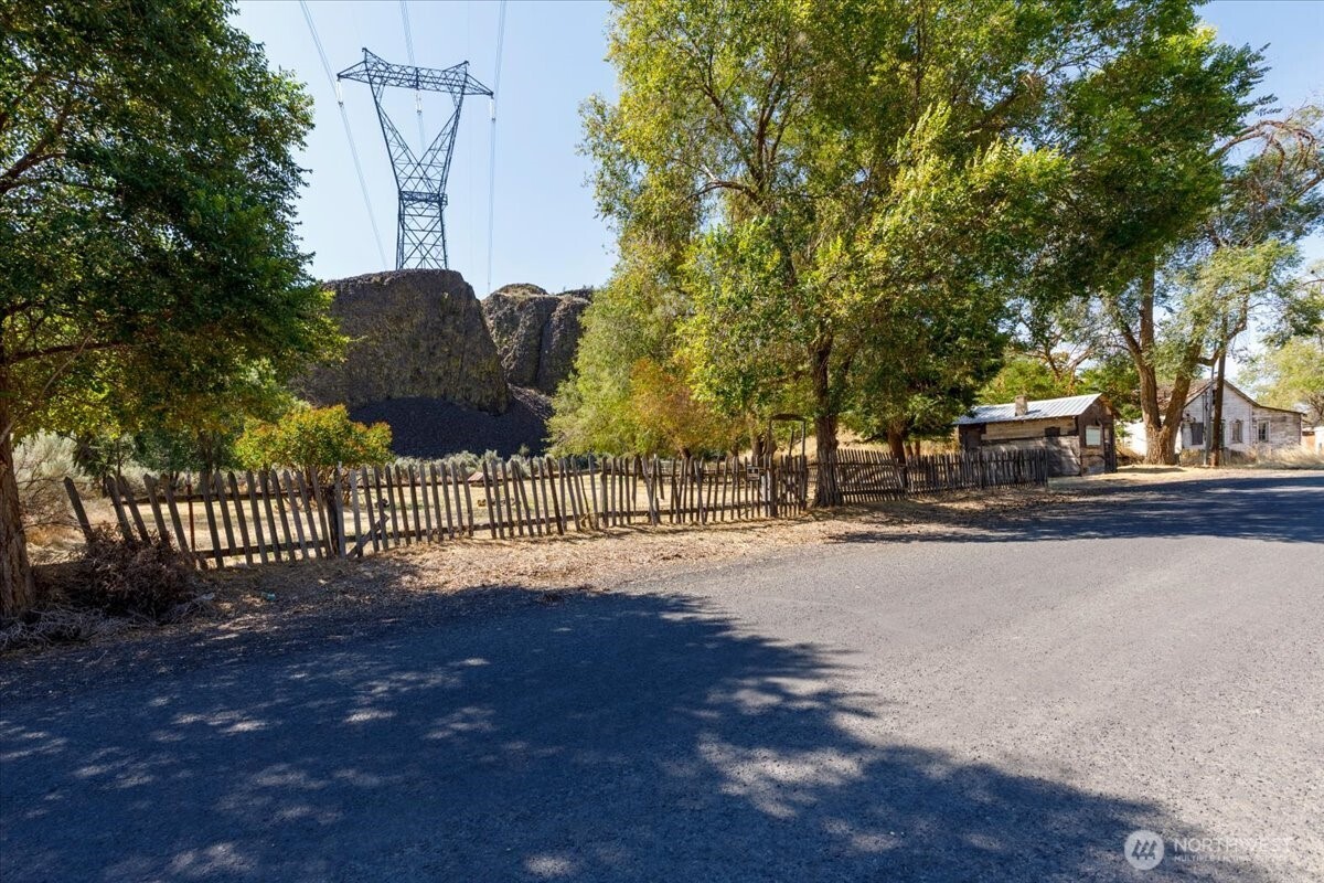 22007 NE Pleasant Valley Road