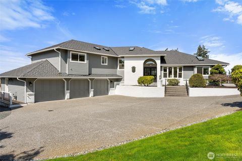 Photo of 1229 Crownmill Avenue, Mukilteo, WA 98275 (MLS # 2457560)