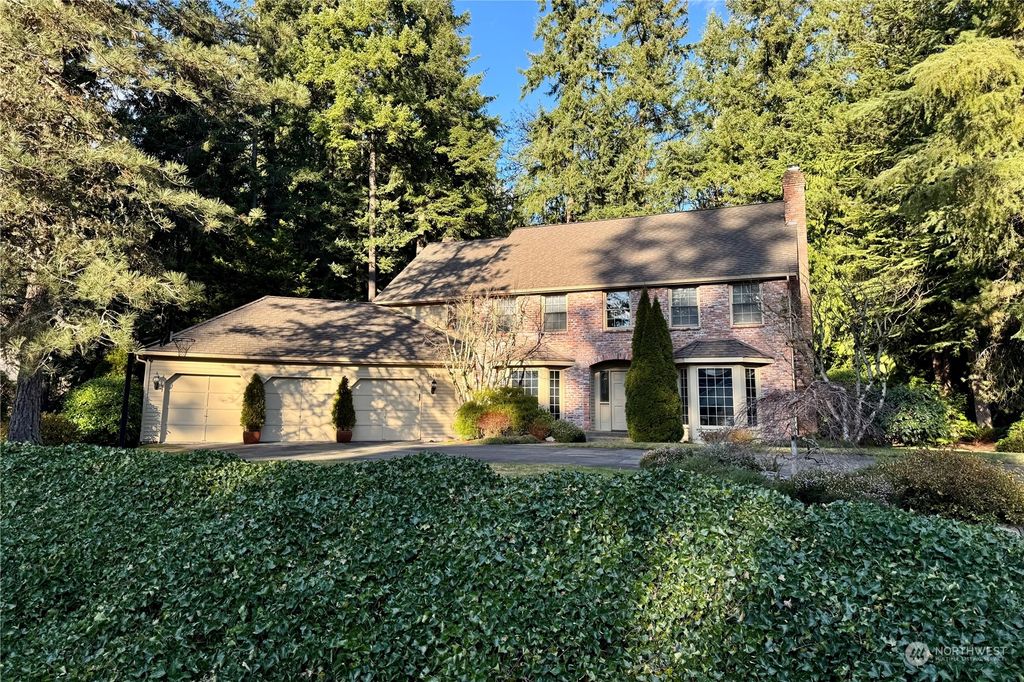 Photo of 17408 NE 142nd Street, Redmond, WA 98052 (MLS # 2321600)