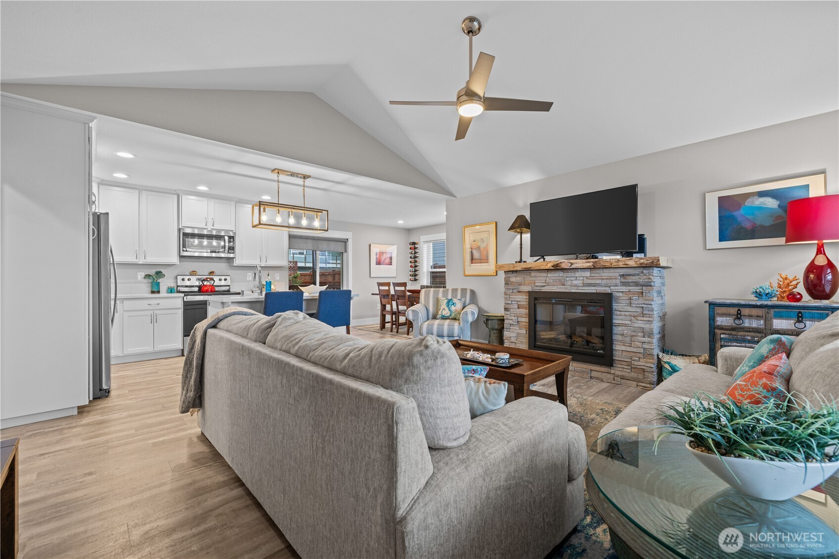 1116 Ocean Shores Boulevard SW