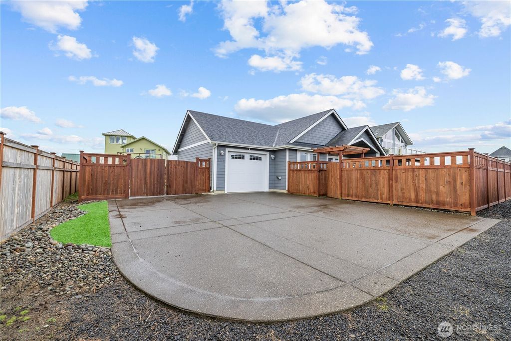 Photo of 1116 Ocean Shores Boulevard SW, Ocean Shores, WA 98569 (MLS # 2480822)