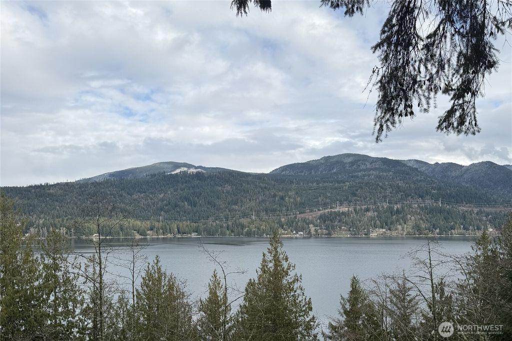 Photo of 11 Autumn Vista Place, Bellingham, WA 98229 (MLS # 2483957)