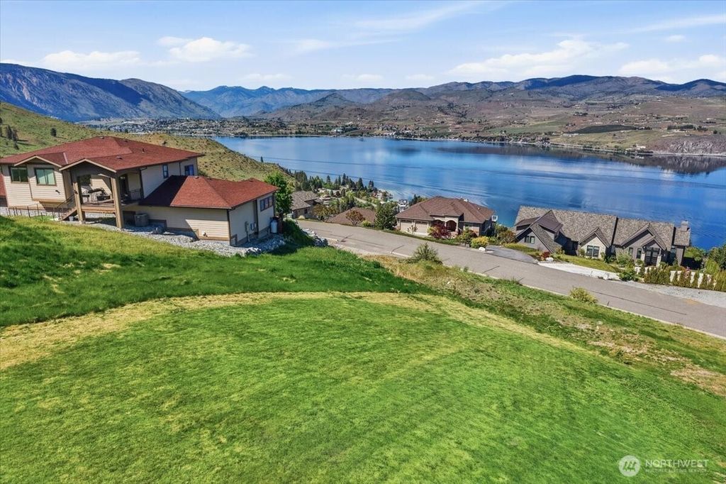 Photo of 145 Mirabella Drive, Chelan, WA 98816 (MLS # 2514844)