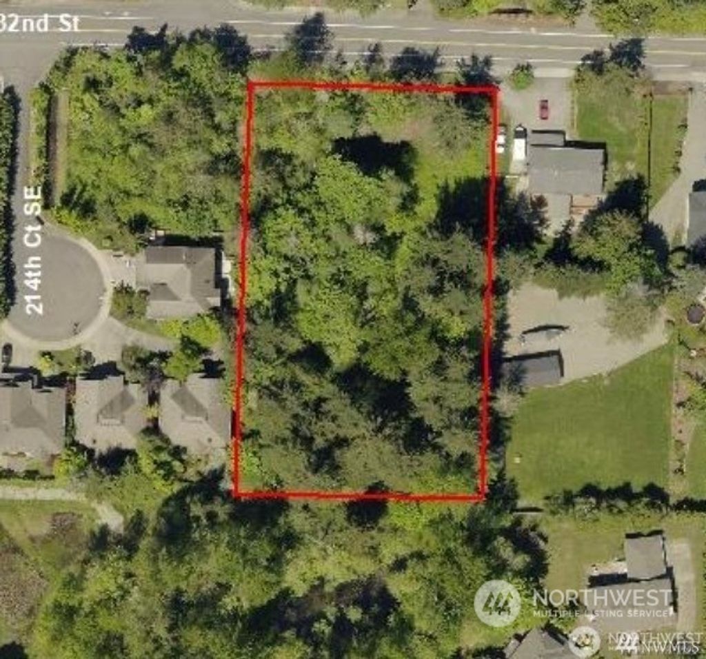 Photo of 21500 SE 32nd Street, Sammamish, WA 98075 (MLS # 2250873)