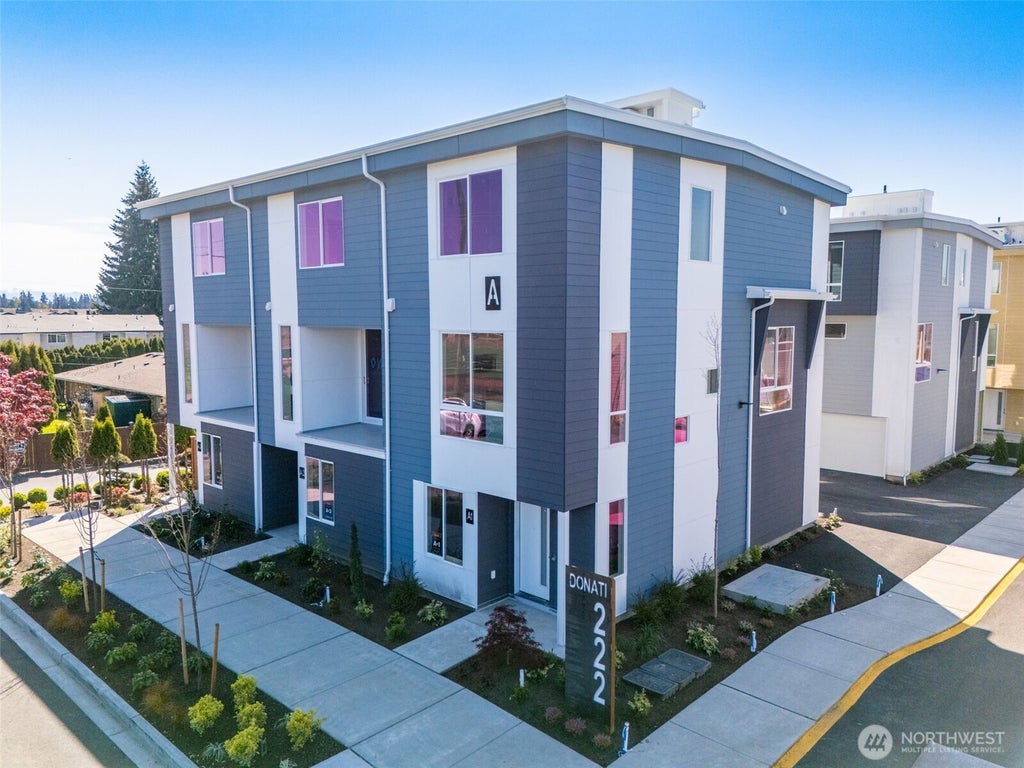 Photo of 222 124th Street SW #C2, Everett, WA 98204 (MLS # 2558613)