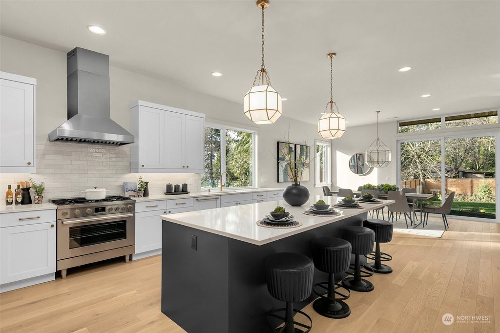 Photo of 7010 NE 134th Street, Kirkland, WA 98034 (MLS # 2211074)