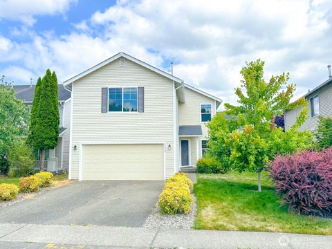 Photo of 17929 Silver Creek Avenue E, Puyallup, WA 98375 (MLS # 2552615)