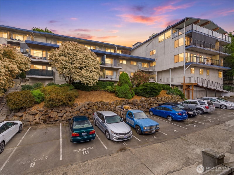 2629 14th Avenue W