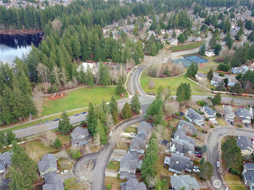 Photo of 4180 244th Place SE, Sammamish, WA 98029 (MLS # 2460206)