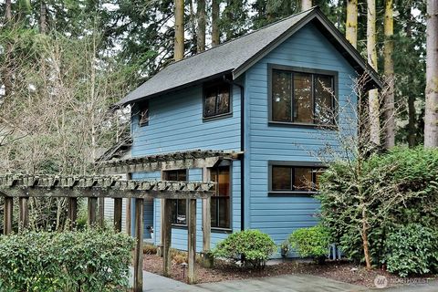 Photo of 313 Edgecliff Drive, Langley, WA 98260 (MLS # 2477100)