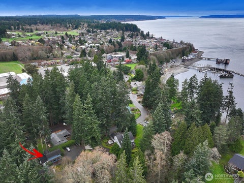 Photo of 313 Edgecliff Drive, Langley, WA 98260 (MLS # 2477100)
