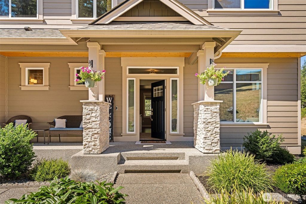 Photo of 22714 22nd Street NE, Snohomish, WA 98290 (MLS # 2423321)