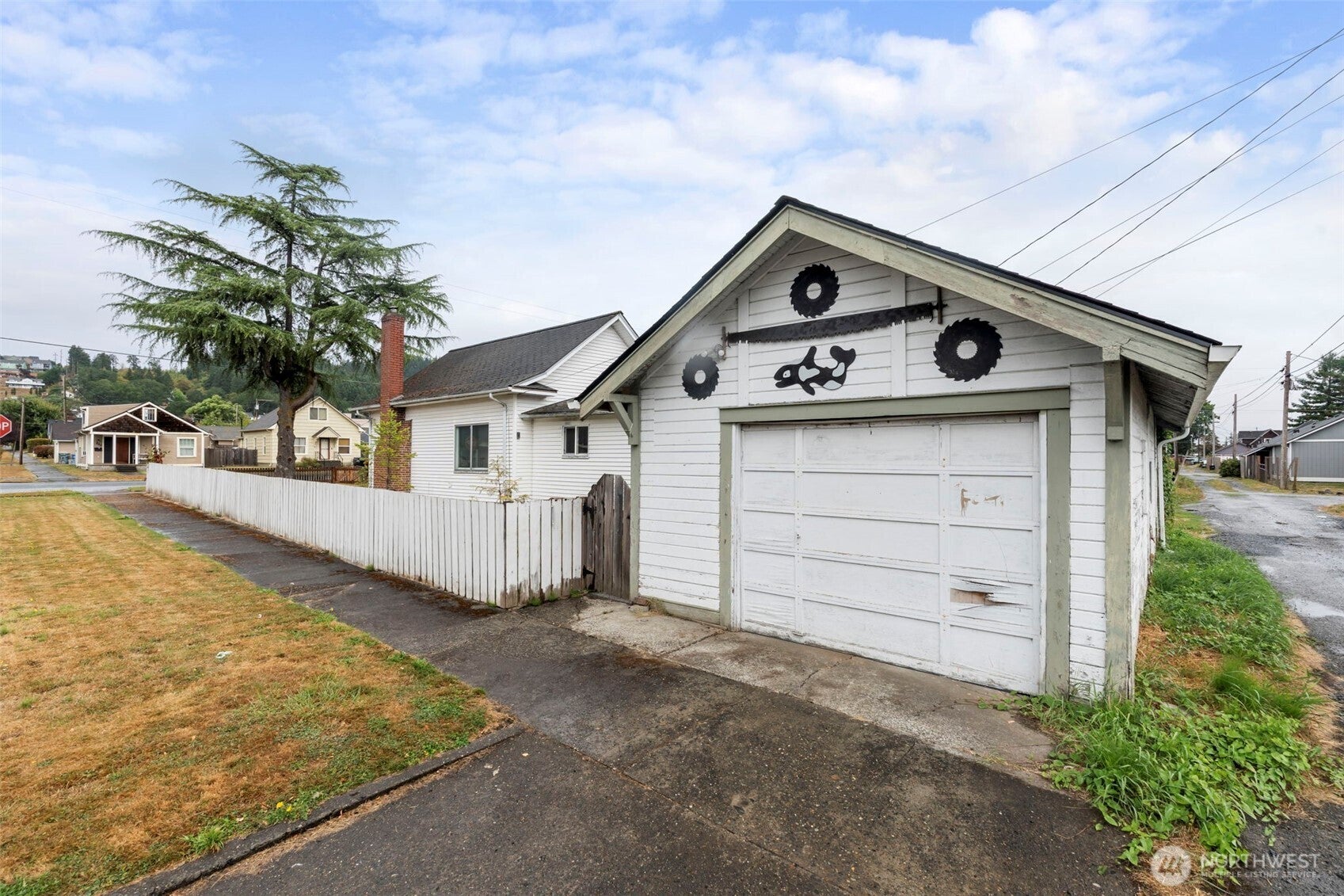 119 SW Cascade Avenue