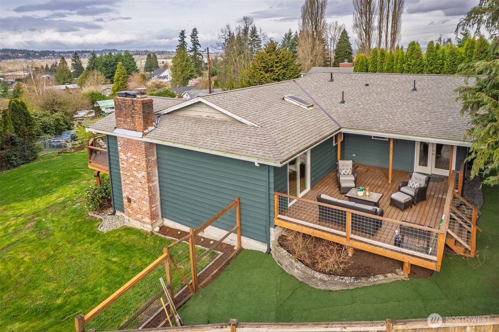 Photo of 6530 61st Place SE, Snohomish, WA 98290 (MLS # 2497864)