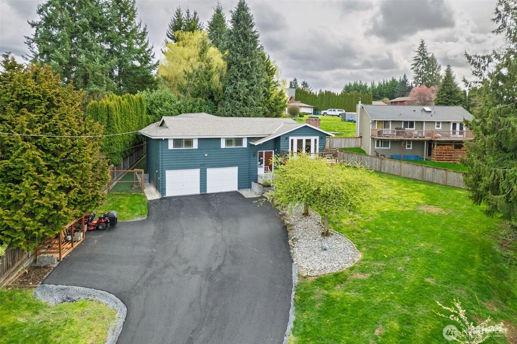 Photo of 6530 61st Place SE, Snohomish, WA 98290 (MLS # 2497864)