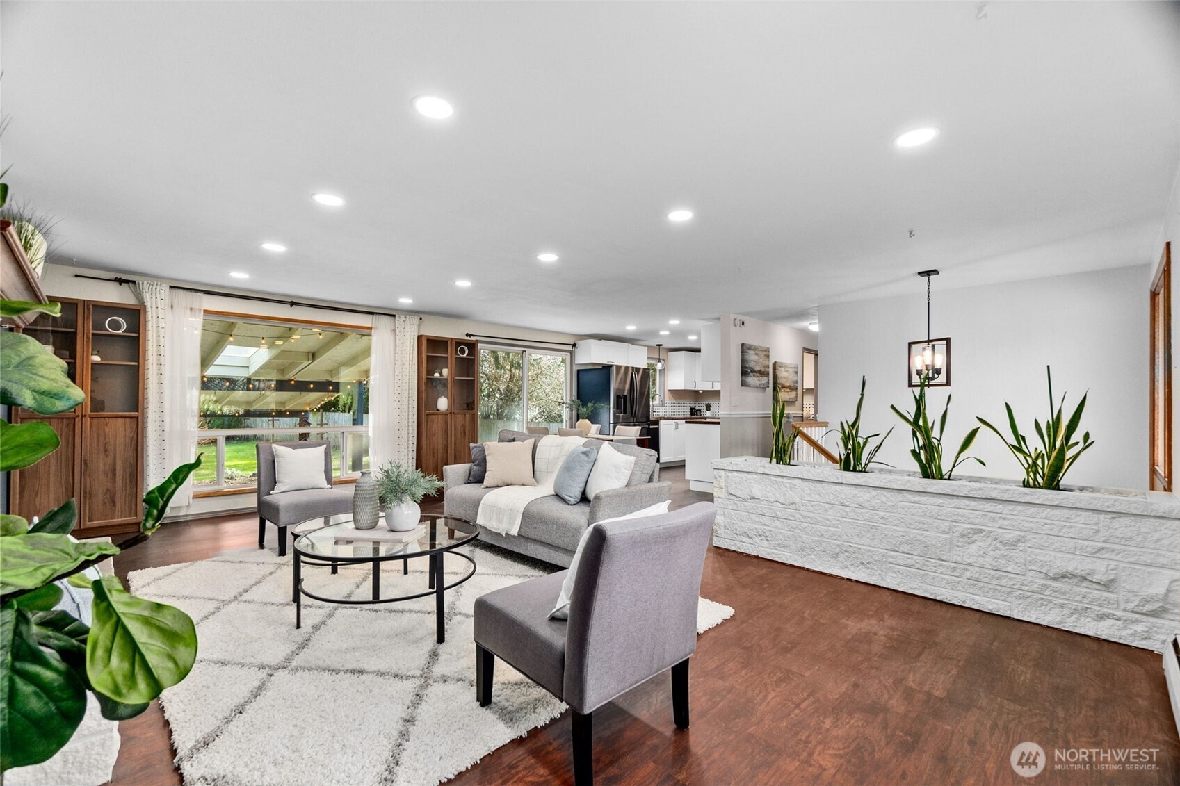 1008 Skyridge Street SE