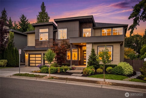 Photo of 13402 NE 110th Place, Redmond, WA 98052 (MLS # 2580086)