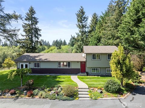 Photo of 124 Gunnell Road, Winlock, WA 98596 (MLS # 2513773)