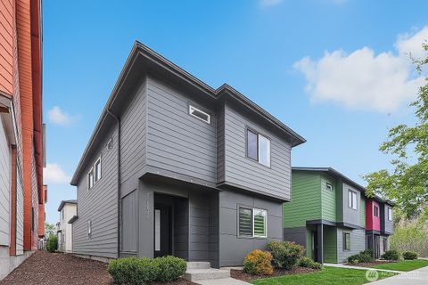 Photo of 12220 SE 251st Place, Kent, WA 98030 (MLS # 2505297)