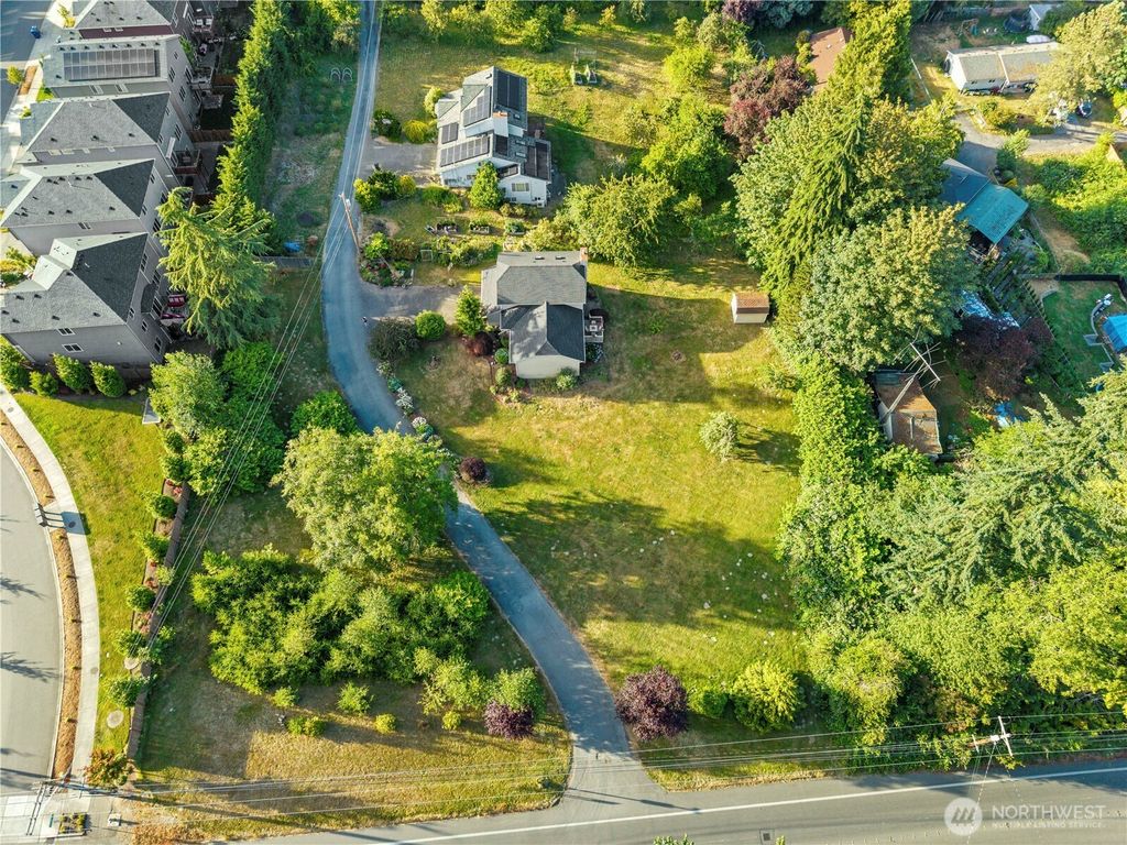 Photo of 2711 148th Street SW, Lynnwood, WA 98087 (MLS # 2539159)