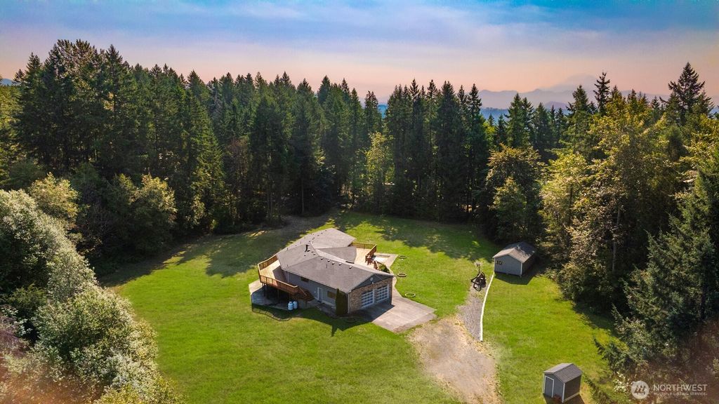 Photo of 34210 206th Avenue SE, Auburn, WA 98092 (MLS # 2524902)