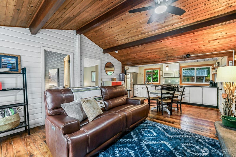 3319 Walnut Court