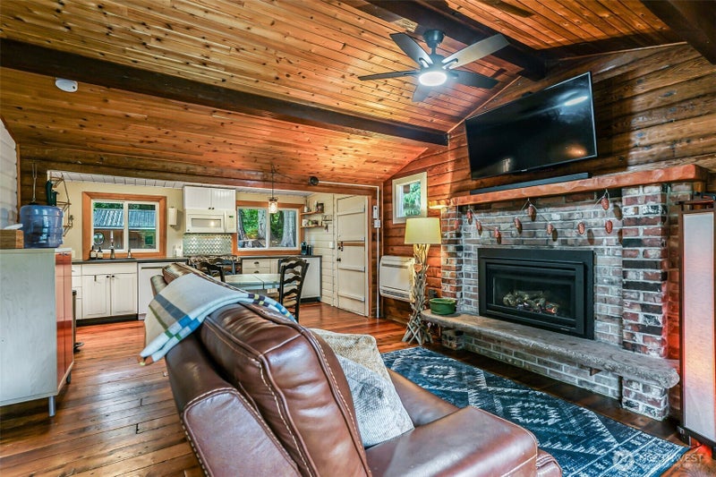 3319 Walnut Court