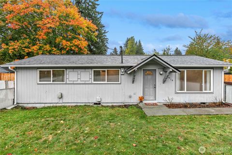 Photo of 15914 52nd Avenue W, Edmonds, WA 98026 (MLS # 2441602) Photo of 15914 52nd Avenue W, Edmonds, WA 98026 (MLS # 2441602)
