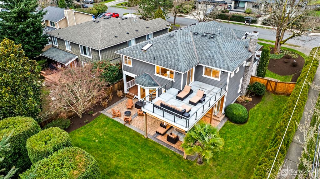Photo of 622 9th Avenue S, Kirkland, WA 98033 (MLS # 2520812)