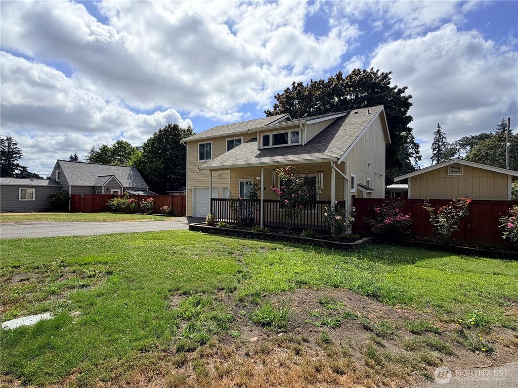 Photo of 6508 84th Court SW, Lakewood, WA 98499 (MLS # 2562178)