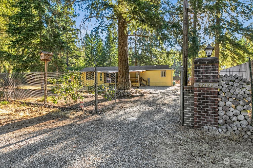 Photo of 32422 173 Avenue SE, Auburn, WA 98092 (MLS # 2146512)
