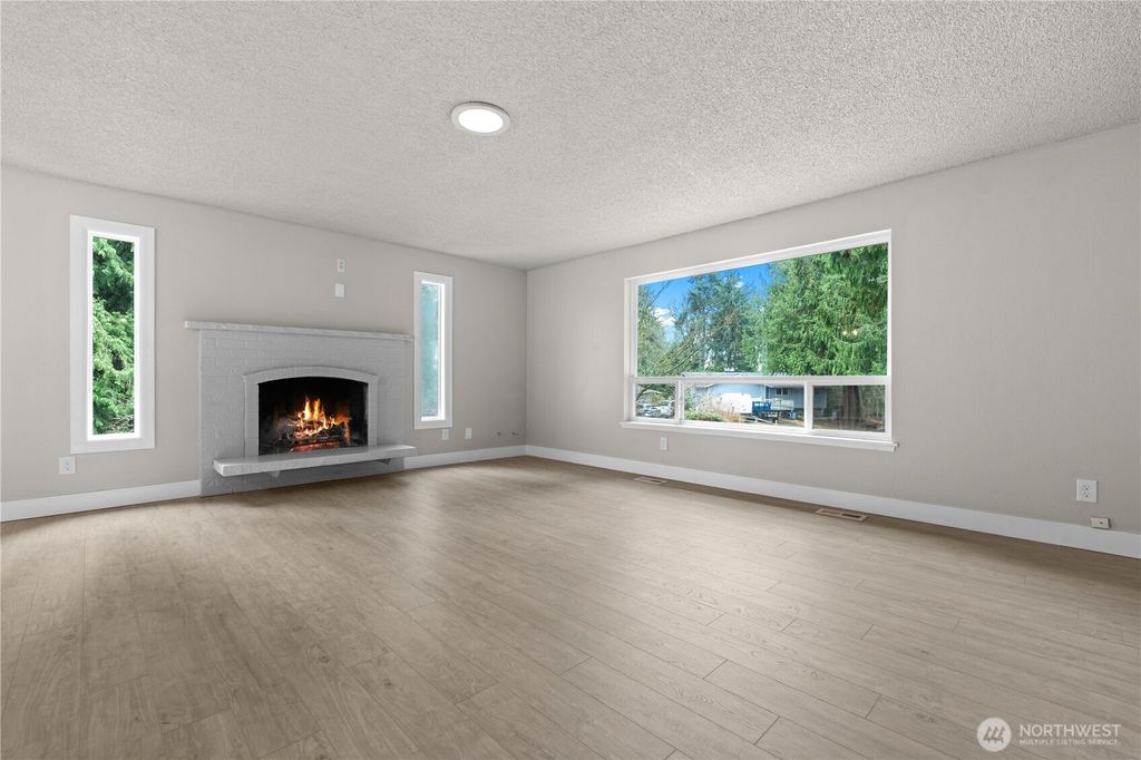 Photo of 1524 SW 308th Place, Federal Way, WA 98023 (MLS # 2476550)