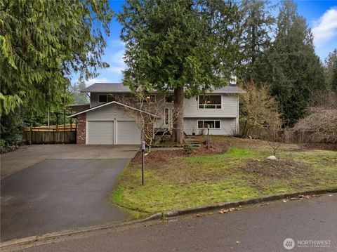 Photo of 1524 SW 308th Place, Federal Way, WA 98023 (MLS # 2476550)