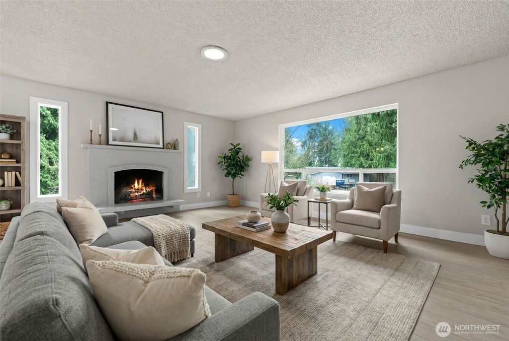 Photo of 1524 SW 308th Place, Federal Way, WA 98023 (MLS # 2476550)