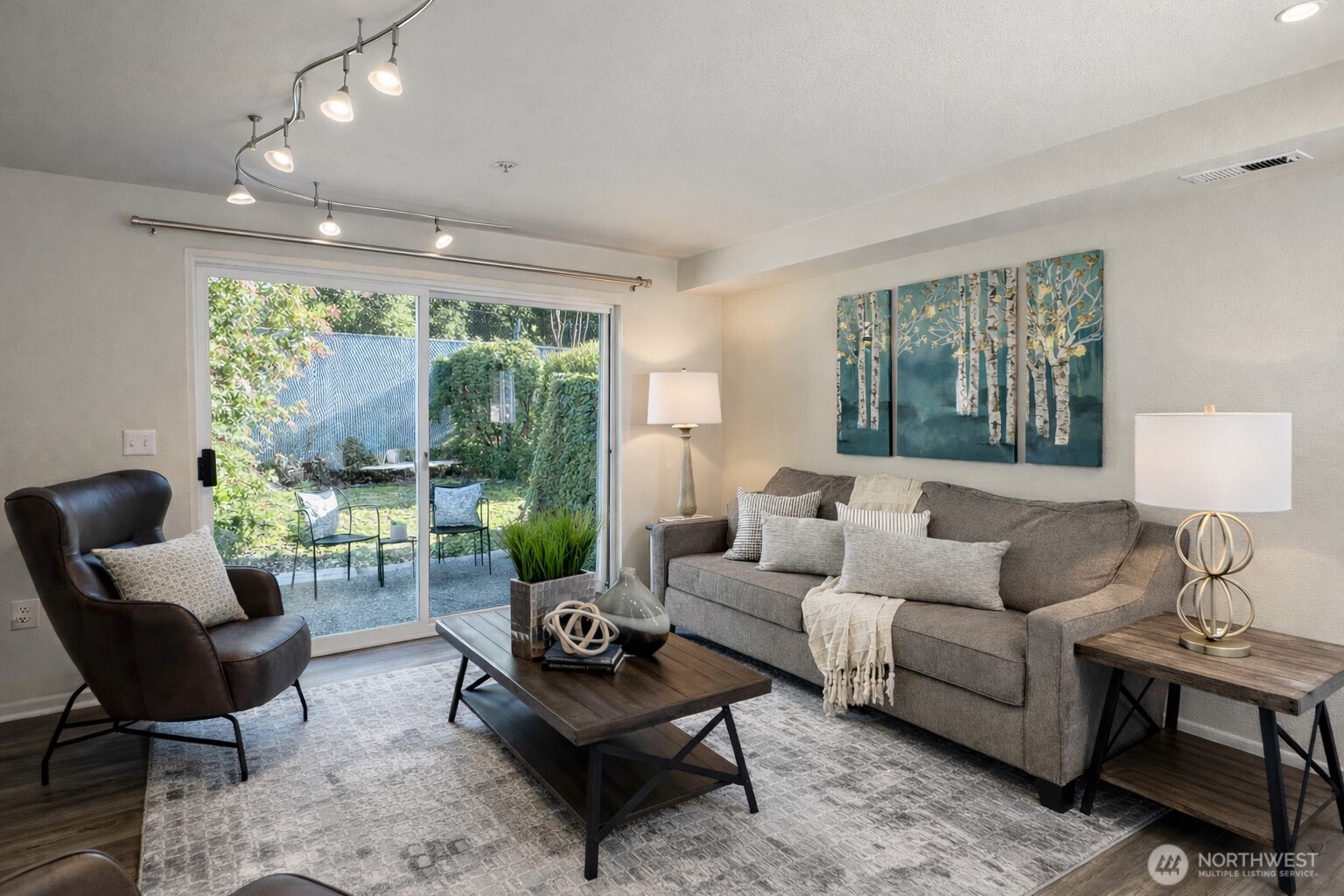 315 E Park Street A21