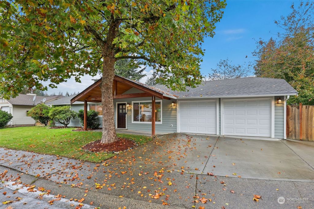 Photo of 21912 SE 237th Street, Maple Valley, WA 98038 (MLS # 2302417)