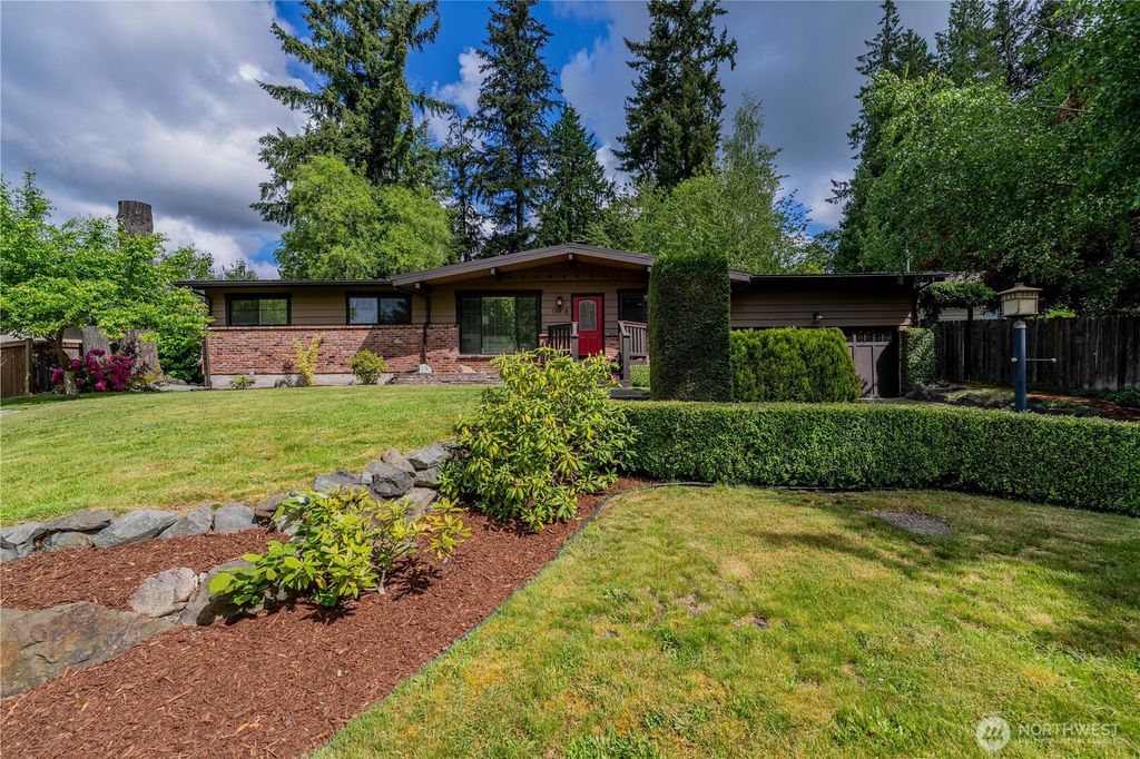Photo of 10418 NE 193rd Street, Bothell, WA 98011 (MLS # 2375214)