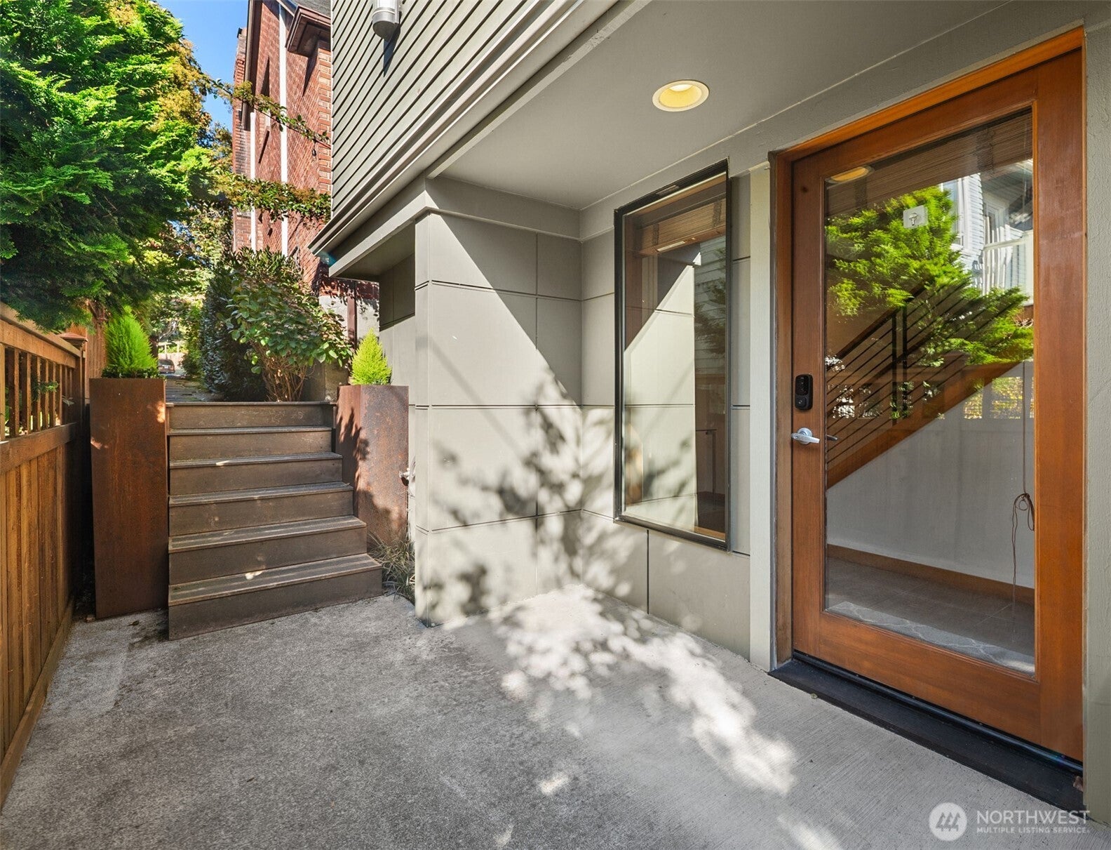 2423 N 75th Street