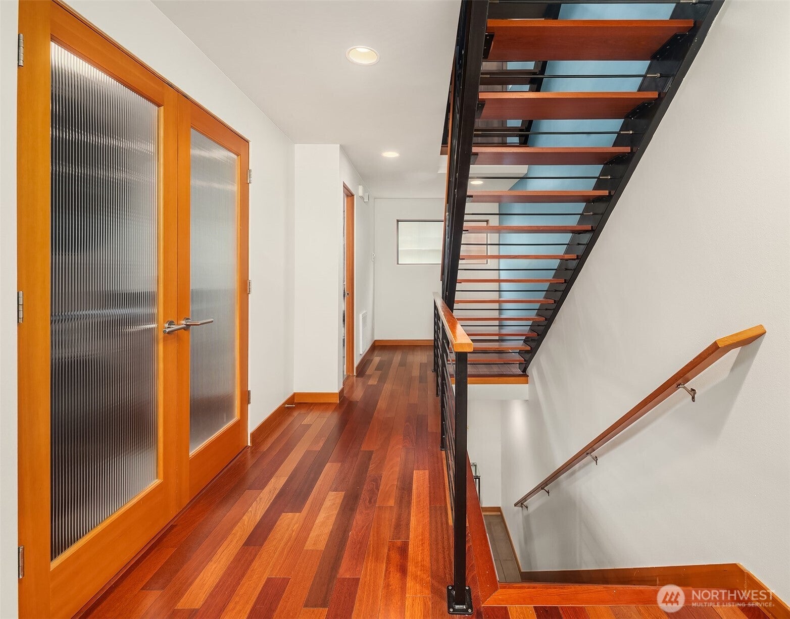 2423 NE 75th Street
