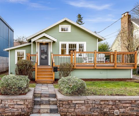 Photo of 8907 5th Avenue NE, Seattle, WA 98115 (MLS # 2465558)