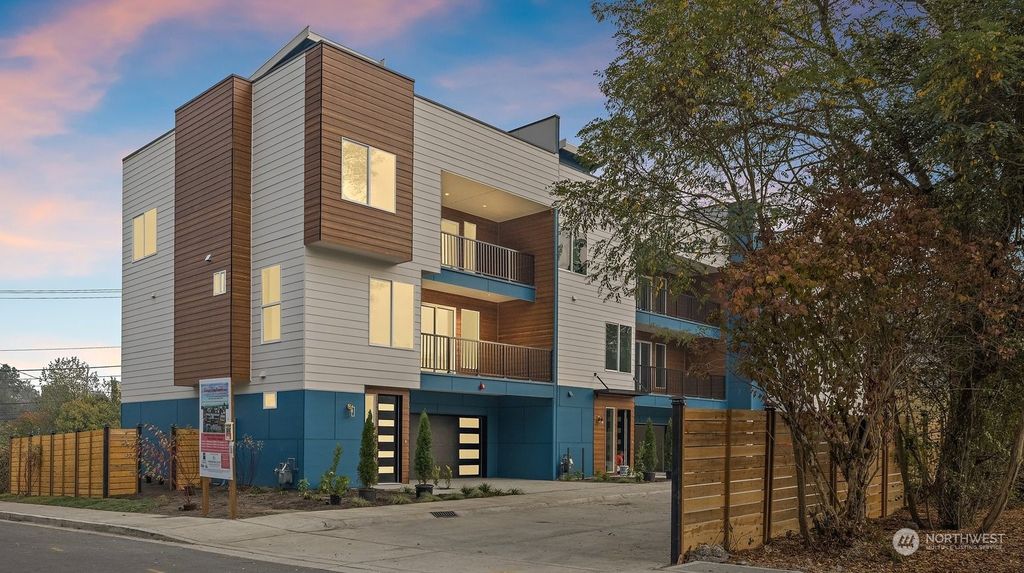Photo of 1959 S 116th Street, Burien, WA 98168 (MLS # 2033363)