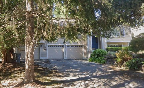 Photo of 13004 NE 94th Street, Kirkland, WA 98033 (MLS # 2471850)